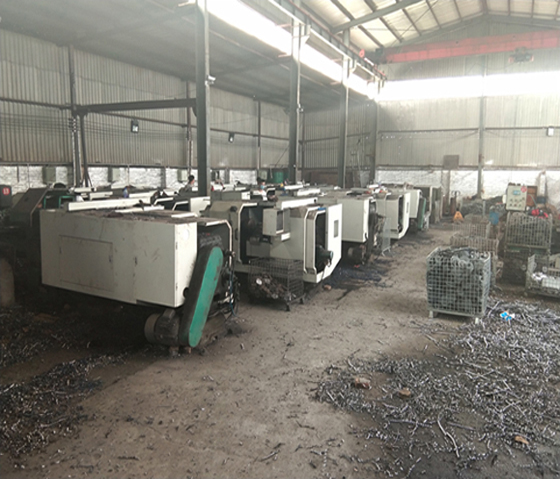 Steel pipe flanges were machining in the workshop