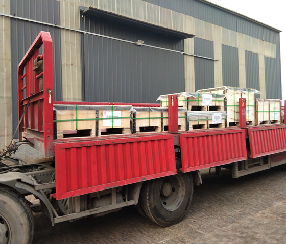 Carbon steel forged flanges of Cangzhou Pengtong Pipe Fitting Manufacturing Co., Ltd were shipped to Xingang Port