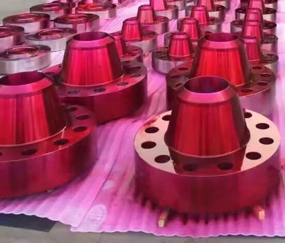 Liquid Penetrant Test on forged flanges